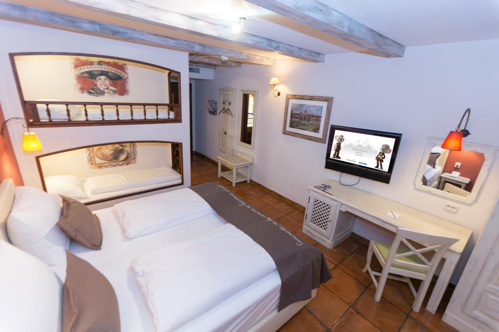 4-Sterne Erlebnishotel El Andaluz, Europa-Park Freizeitpark & Erlebnis-Resort Rust Kültér fotó
